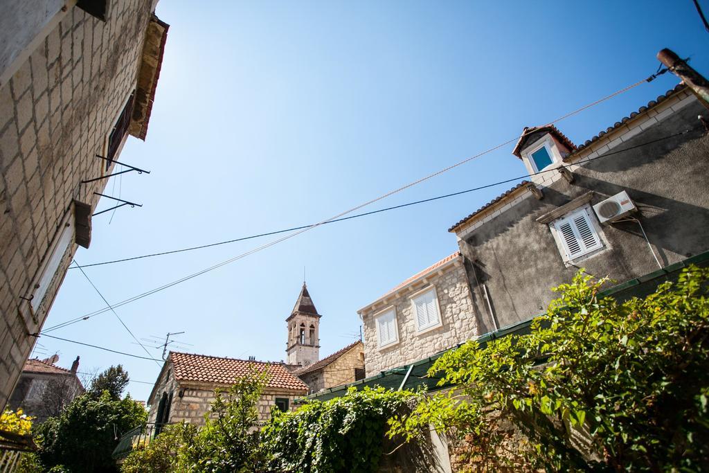 Guesthouse Ana Trogir Old Town Buitenkant foto